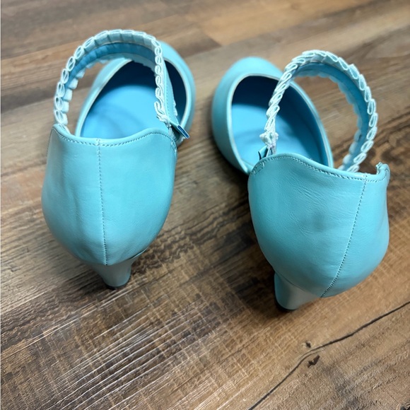 Softwear By Beacon Vintage Kitten Heel Closed Toe Shoes 10W Blue Flirty Elegant - Picture 5 of 9
